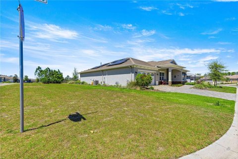 House in Ocala, Florida 2 bedrooms, 184.23 sq.m. № 1608868 - photo 8