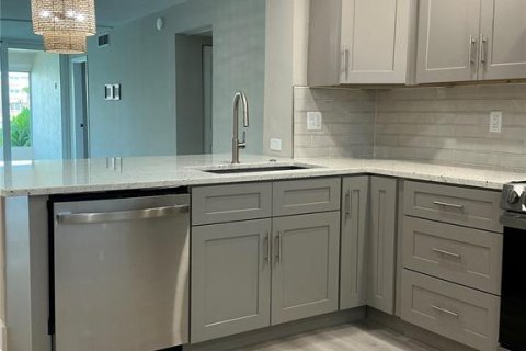 Condominio en alquiler en South Pasadena, Florida, 2 dormitorios, 128.67 m2 № 2097813 - foto 13