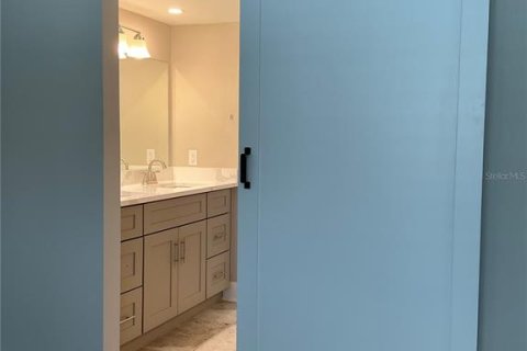 Condominio en alquiler en South Pasadena, Florida, 2 dormitorios, 128.67 m2 № 2097813 - foto 17