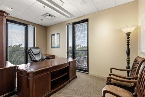 Immobilier commercial à vendre à Lake Mary, Floride: 196.02 m2 № 2167154 - photo 17
