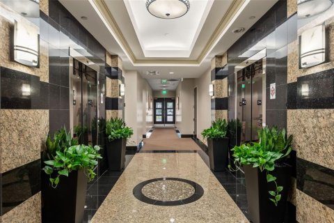Immobilier commercial à vendre à Lake Mary, Floride: 196.02 m2 № 2167154 - photo 6