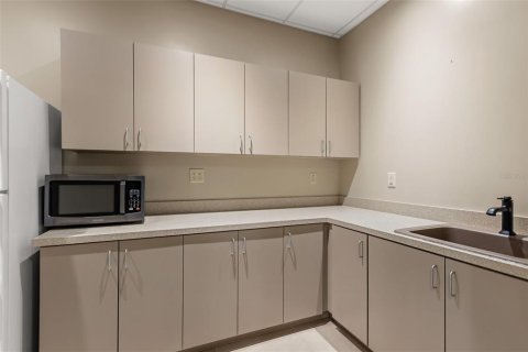 Immobilier commercial à vendre à Lake Mary, Floride: 196.02 m2 № 2167154 - photo 11