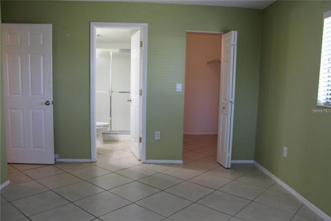 Condo in Tampa, Florida, 2 bedrooms  № 1885704 - photo 9