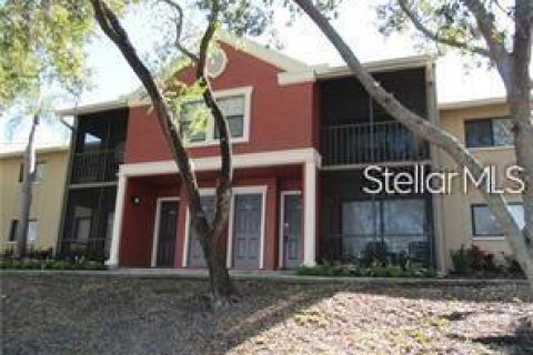Condo in Tampa, Florida, 2 bedrooms  № 1885704 - photo 1