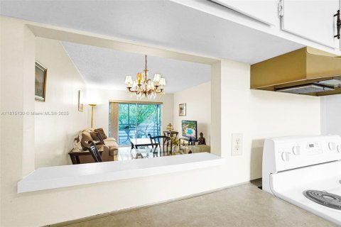 Condominio en venta en Margate, Florida, 2 dormitorios, 89 m2 № 1926781 - foto 13