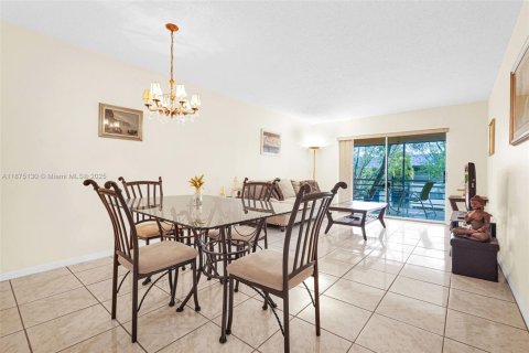 Condominio en venta en Margate, Florida, 2 dormitorios, 89 m2 № 1926781 - foto 8