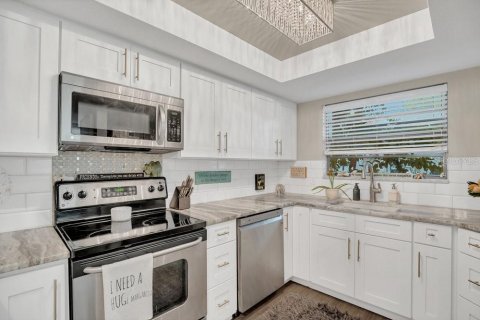 Condo in Winter Park, Florida, 2 bedrooms  № 1801963 - photo 9