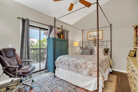 Condo in Winter Park, Florida, 2 bedrooms  № 1801963 - photo 16