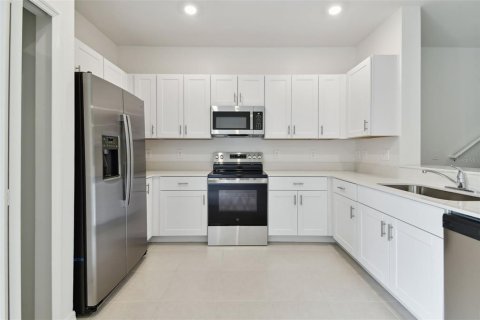House in Ruskin, Florida 3 bedrooms, 151.8 sq.m. № 2202590 - photo 19
