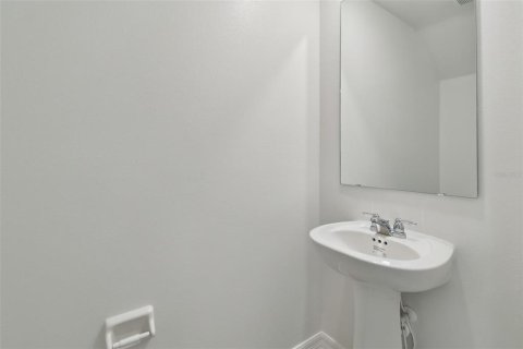 House in Ruskin, Florida 3 bedrooms, 151.8 sq.m. № 2202590 - photo 10