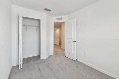 House in Ruskin, Florida 3 bedrooms, 151.8 sq.m. № 2202590 - photo 28