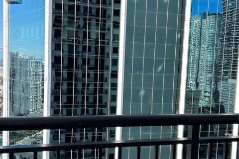 Снять в аренду кондоминиум в Майами, Флорида 2 спальни, 98.85м2, № 2051398 - фото 16