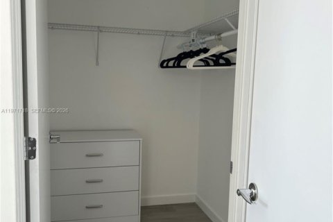 Снять в аренду кондоминиум в Майами, Флорида 2 спальни, 98.85м2, № 2051398 - фото 19