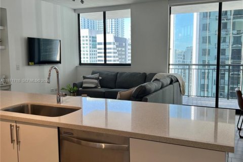 Снять в аренду кондоминиум в Майами, Флорида 2 спальни, 98.85м2, № 2051398 - фото 13