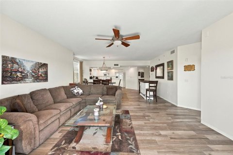 Copropriété à vendre à Largo, Floride: 3 chambres, 167.32 m2 № 2416515 - photo 28