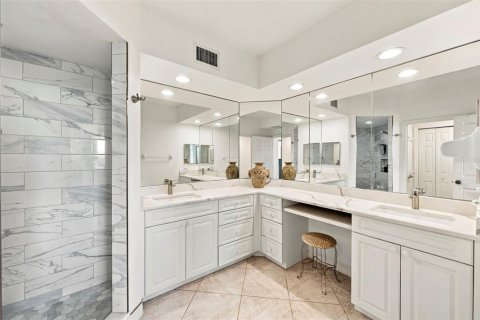 Copropriété à vendre à Largo, Floride: 3 chambres, 167.32 m2 № 2416515 - photo 13