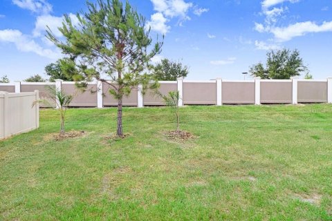 House in San Antonio, Florida 3 bedrooms, 147.44 sq.m. № 2238589 - photo 30