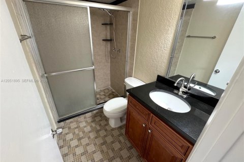 Copropriété à louer à Coral Springs, Floride: 2 chambres, 76.18 m2 № 2173010 - photo 7
