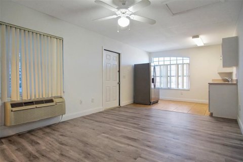 Adosado en alquiler en Davenport, Florida, 69.49 m2 № 1884837 - foto 9