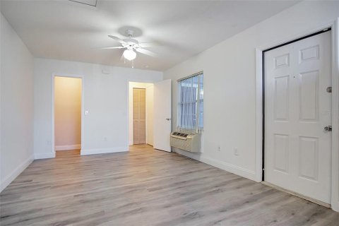 Adosado en alquiler en Davenport, Florida, 69.49 m2 № 1884837 - foto 5