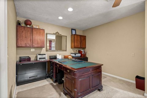 House in Ocala, Florida 4 bedrooms, 292.08 sq.m. № 2208214 - photo 11