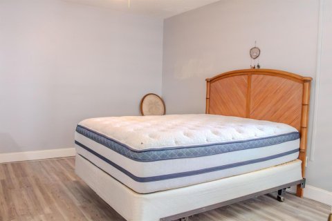 Condominio en venta en Jensen Beach, Florida, 1 dormitorio, 50.17 m2 № 2174326 - foto 6