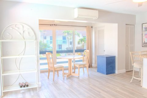 Condo à Jensen Beach, Floride, 1 chambre № 2174326