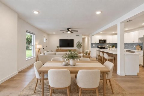 Villa ou maison à vendre à Orlando, Floride: 3 chambres, 126.81 m2 № 2408156 - photo 5