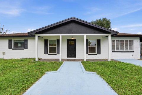 Villa ou maison à vendre à Orlando, Floride: 3 chambres, 126.81 m2 № 2408156 - photo 2