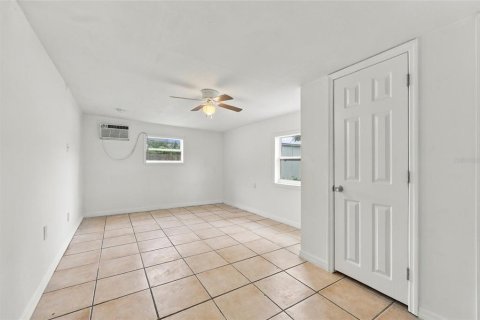 Villa ou maison à vendre à Orlando, Floride: 3 chambres, 126.81 m2 № 2408156 - photo 23
