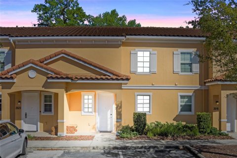 Touwnhouse à vendre à Kissimmee, Floride: 2 chambres, 125.42 m2 № 1583321 - photo 1