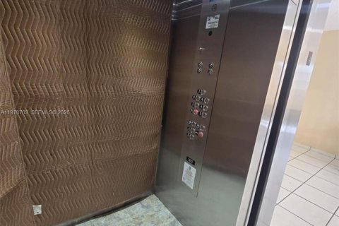 Condominio en venta en Miami, Florida, 2 dormitorios, 90.49 m2 № 2032073 - foto 4