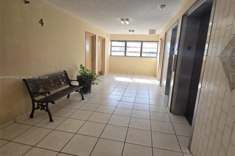 Condominio en venta en Miami, Florida, 2 dormitorios, 90.49 m2 № 2032073 - foto 7