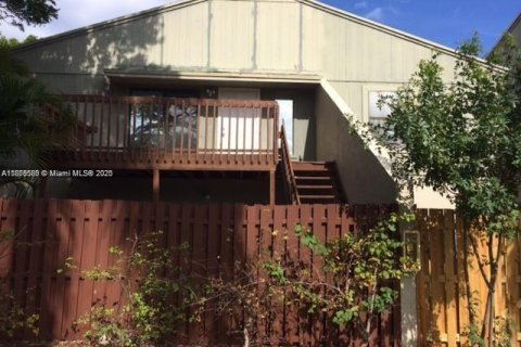 Купить кондоминиум в Бойнтон-Бич, Флорида 2 спальни, 80.27м2, № 1923783 - фото 1