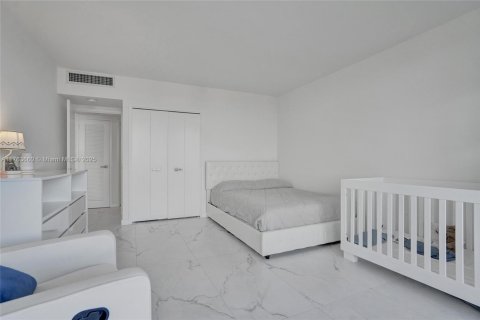 Condominio en venta en Miami Beach, Florida, 2 dormitorios, 122.63 m2 № 1867260 - foto 30