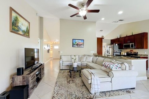 Villa ou maison à vendre à Orlando, Floride: 3 chambres, 150.04 m2 № 2431853 - photo 3