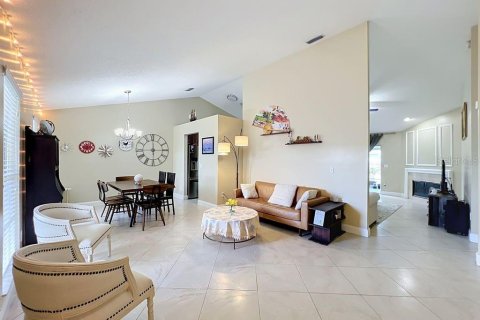 Villa ou maison à vendre à Orlando, Floride: 3 chambres, 150.04 m2 № 2431853 - photo 2