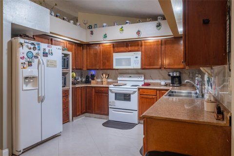 Casa en venta en Kissimmee, Florida, 3 dormitorios, 152.55 m2 № 2381268 - foto 10