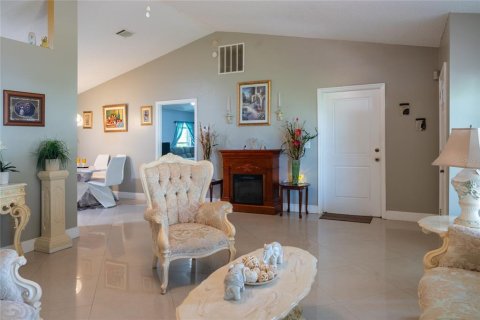 Casa en venta en Kissimmee, Florida, 3 dormitorios, 152.55 m2 № 2381268 - foto 4
