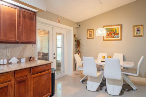 Casa en venta en Kissimmee, Florida, 3 dormitorios, 152.55 m2 № 2381268 - foto 7
