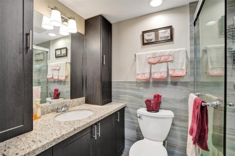 Condo in Lauderhill, Florida, 2 bedrooms  № 2182831 - photo 23