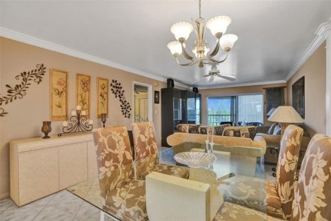 Condo in Lauderhill, Florida, 2 bedrooms  № 2182831 - photo 30