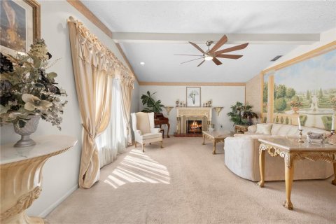 Villa ou maison à vendre à Weeki Wachee, Floride: 4 chambres, 251.21 m2 № 1718698 - photo 5
