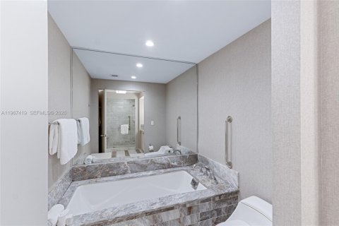 Copropriété à vendre à Fort Lauderdale, Floride: 53.79 m2 № 2080222 - photo 13