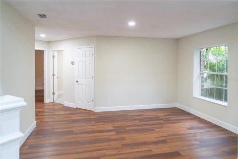 Villa ou maison à vendre à Oviedo, Floride: 4 chambres, 199.83 m2 № 1906603 - photo 11