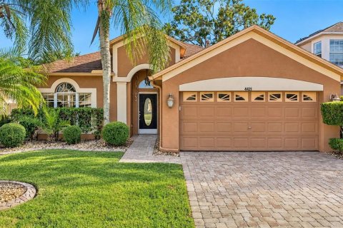 Villa ou maison à Land O' Lakes, Floride 4 chambres, 169.55 m2 № 2416514