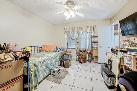 Condo in Saint Petersburg, Florida, 2 bedrooms  № 2218442 - photo 22