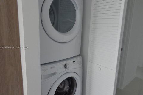 Condominio en alquiler en Doral, Florida, 2 dormitorios, 91.79 m2 № 2049741 - foto 26