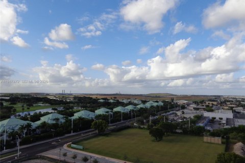 Condominio en alquiler en Doral, Florida, 2 dormitorios, 91.79 m2 № 2049741 - foto 10