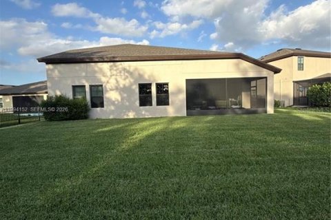House in Parrish, Florida 5 bedrooms, 312.71 sq.m. № 2103019 - photo 2